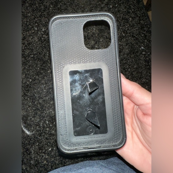 Loopy Case Midnight Leopard fits IPhone 12 Pro - Picture 3 of 3